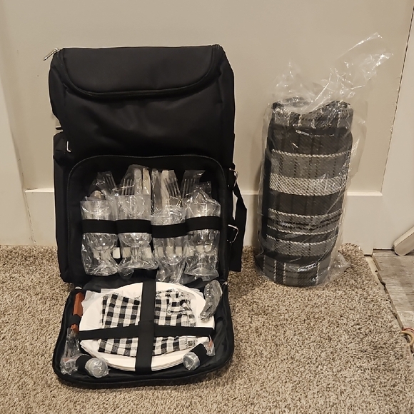 Picnic Backpack - Picture 6 of 6